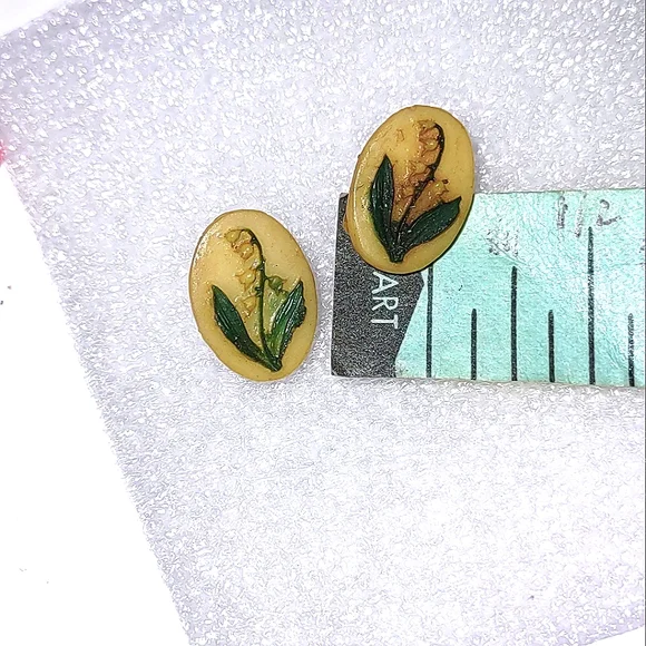 Lily Of The Valley Resin Earrings - Picture 8 of 11